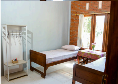 GRIYA SAHABAT HOMESTAY SALATIGA (GUEST HOUSE)