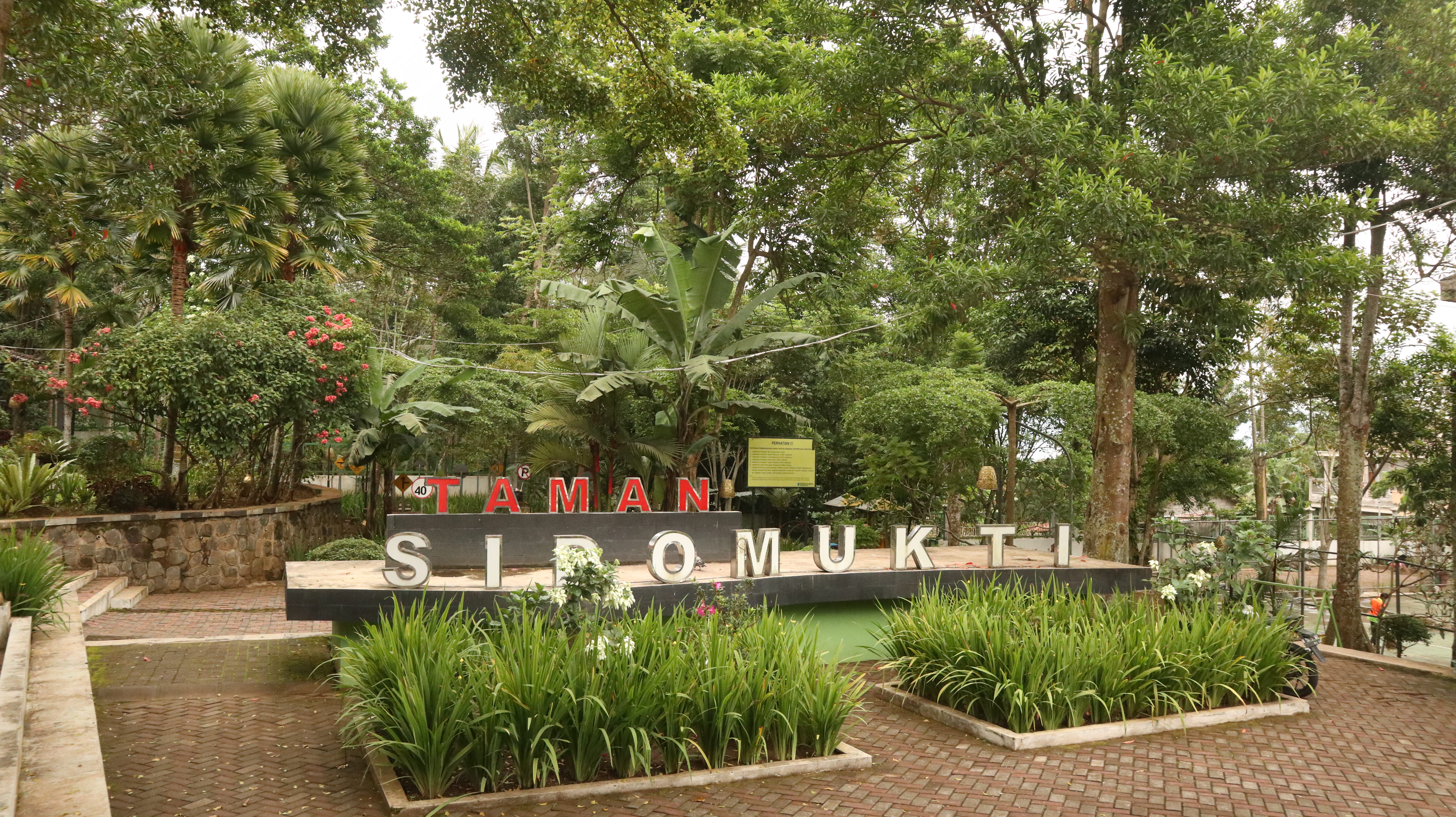 Taman Sidomukti